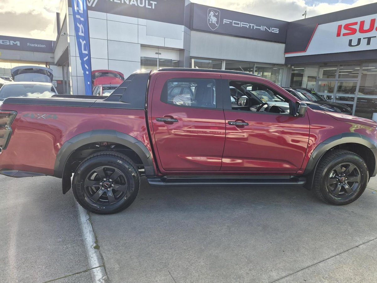2026 Isuzu D-MAX X-TERRAIN MY25.5 4X4 Dual Range image 13