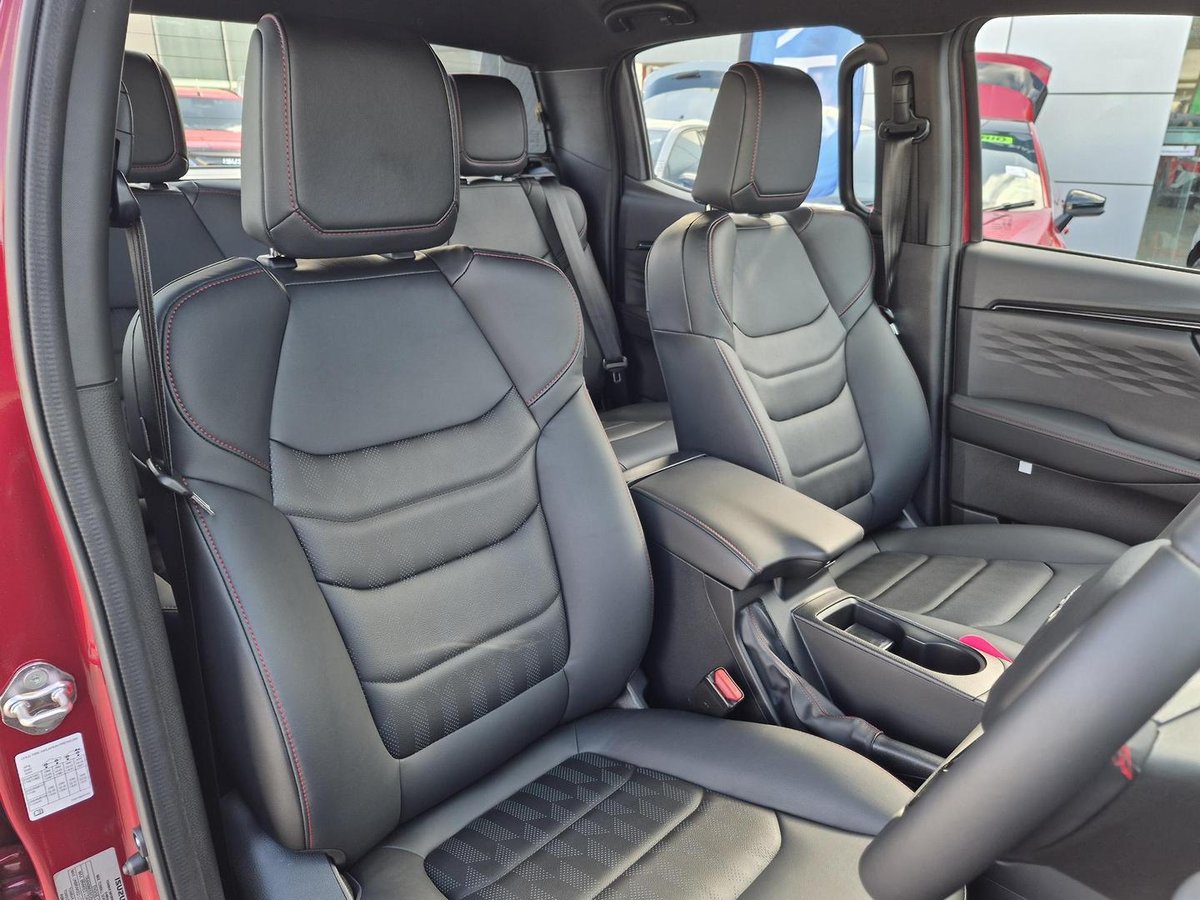 2026 Isuzu D-MAX X-TERRAIN MY25.5 4X4 Dual Range image 16