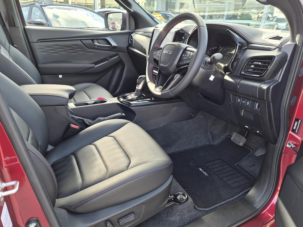 2026 Isuzu D-MAX X-TERRAIN MY25.5 4X4 Dual Range image 17