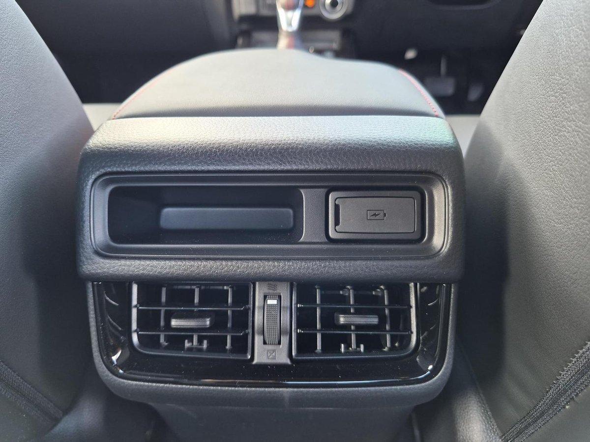 2026 Isuzu D-MAX X-TERRAIN MY25.5 4X4 Dual Range image 18