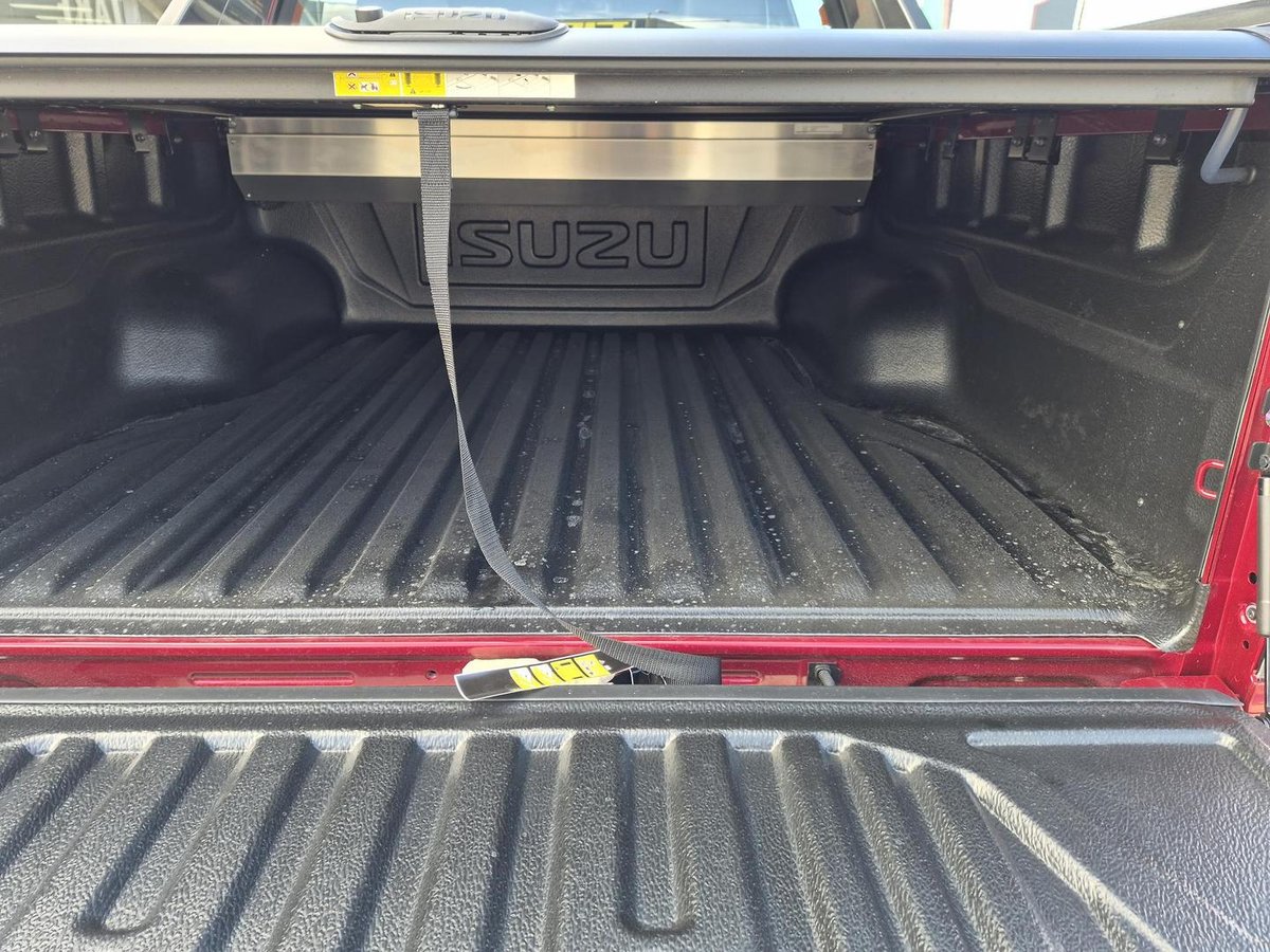 2026 Isuzu D-MAX X-TERRAIN MY25.5 4X4 Dual Range image 19