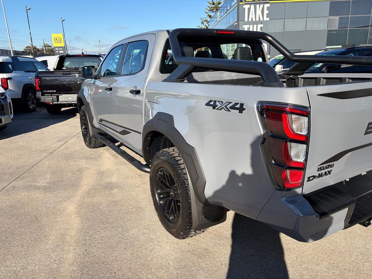 2026 Isuzu D-MAX BLADE MY25.5 4X4 Dual Range image 12