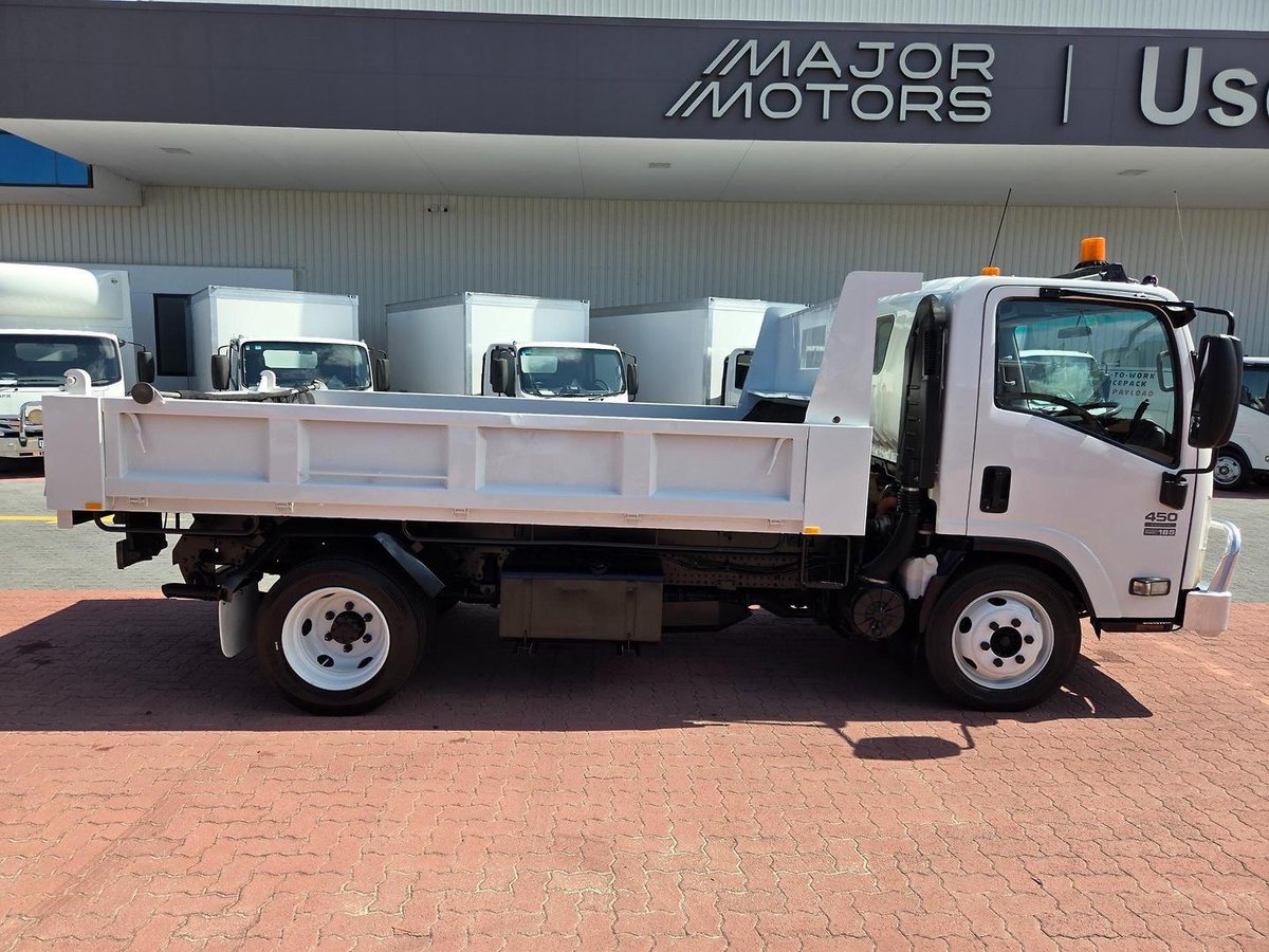 2013 Isuzu Nqr450 4.5 Ton Amt Tipper image 11