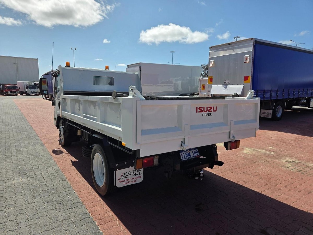 2013 Isuzu Nqr450 4.5 Ton Amt Tipper image 7