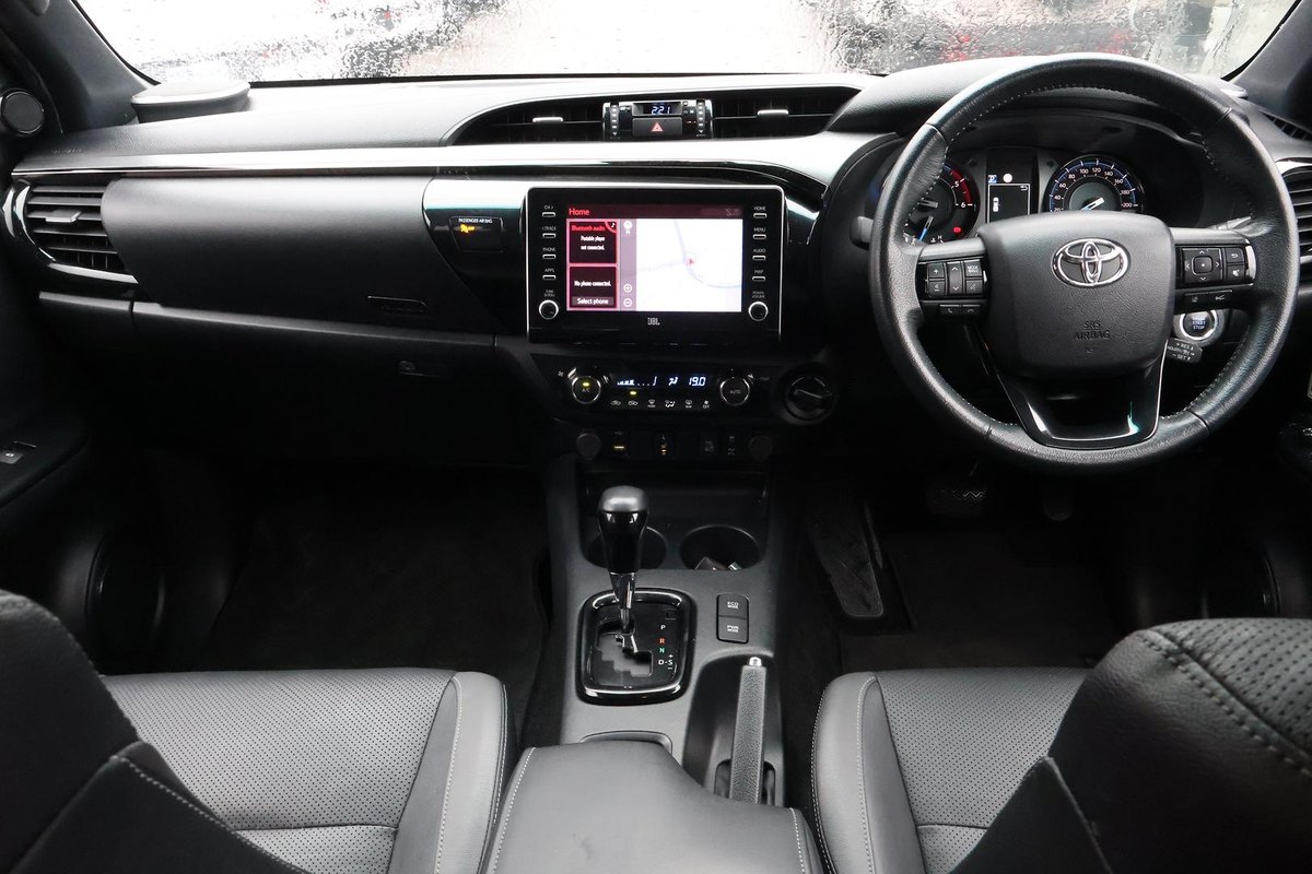 2022 Toyota Hilux image 8