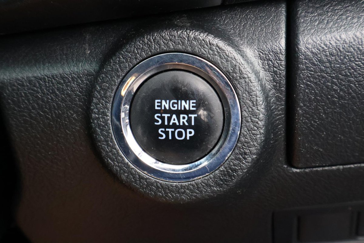 2022 Toyota Hilux image 16