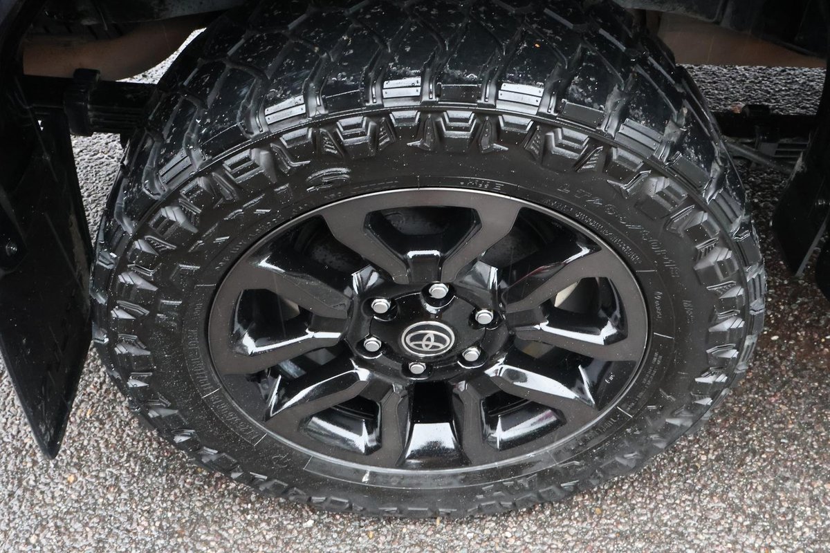 2022 Toyota Hilux image 29
