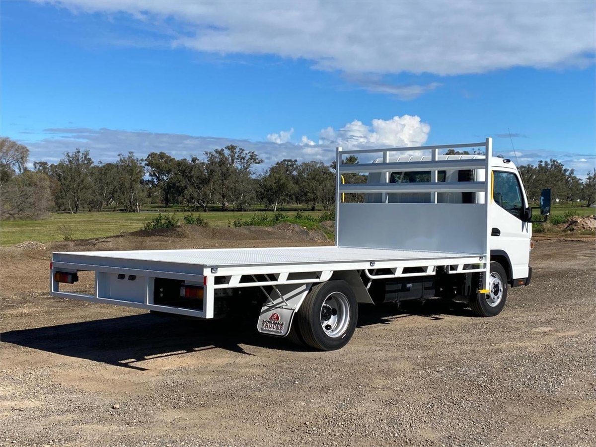 2019 Fuso Canter 815 image 6