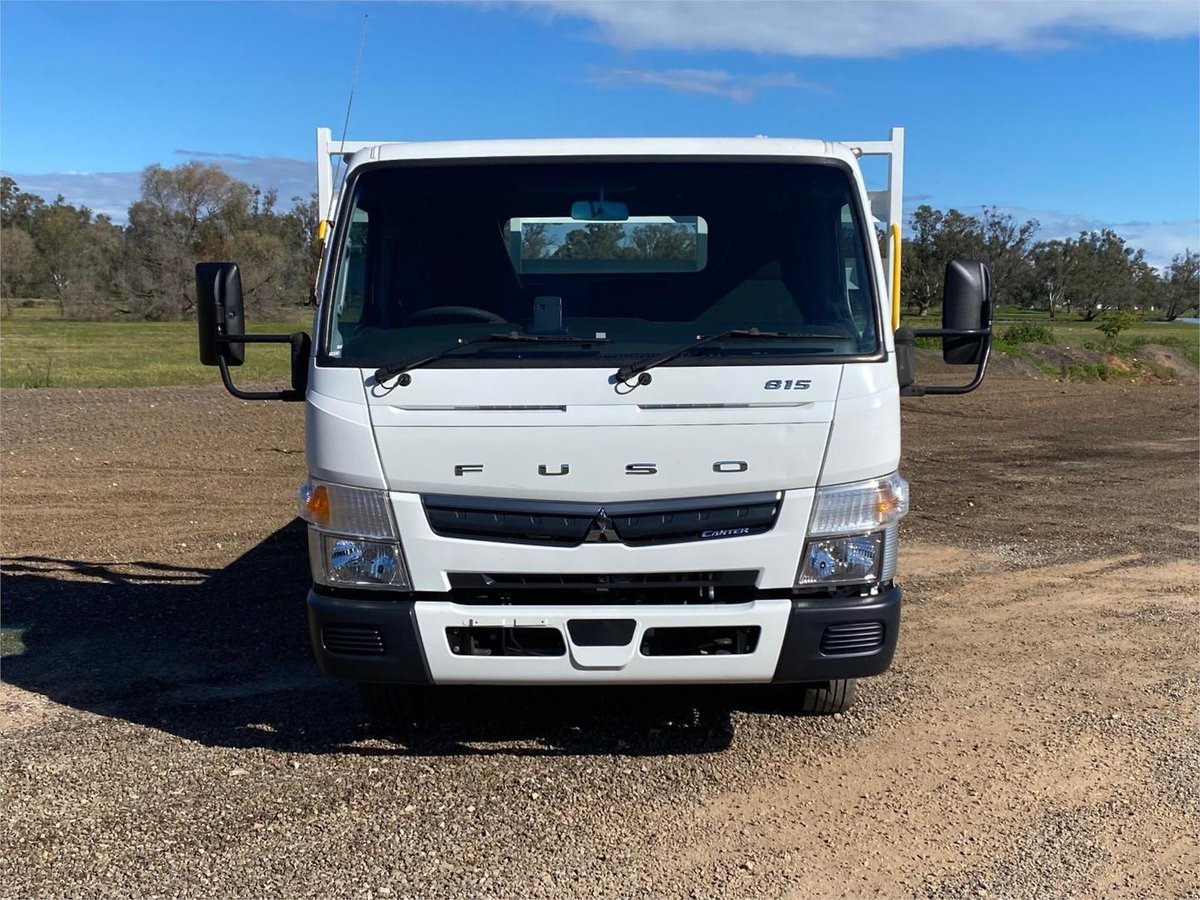 2019 Fuso Canter 815 image 10