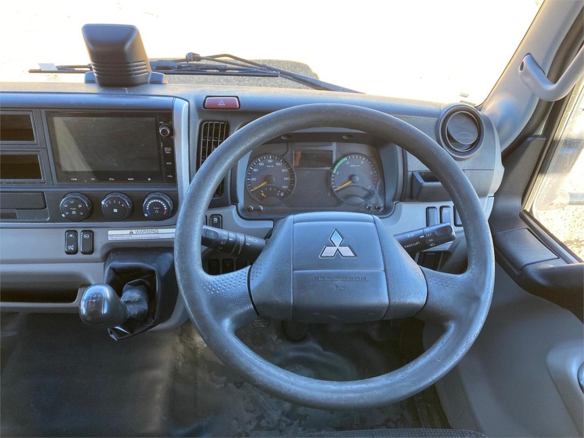2019 Fuso Canter 815 image 14