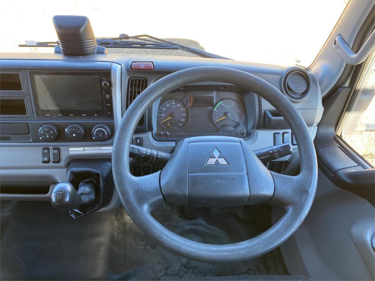 2019 Fuso Canter 815 image 14