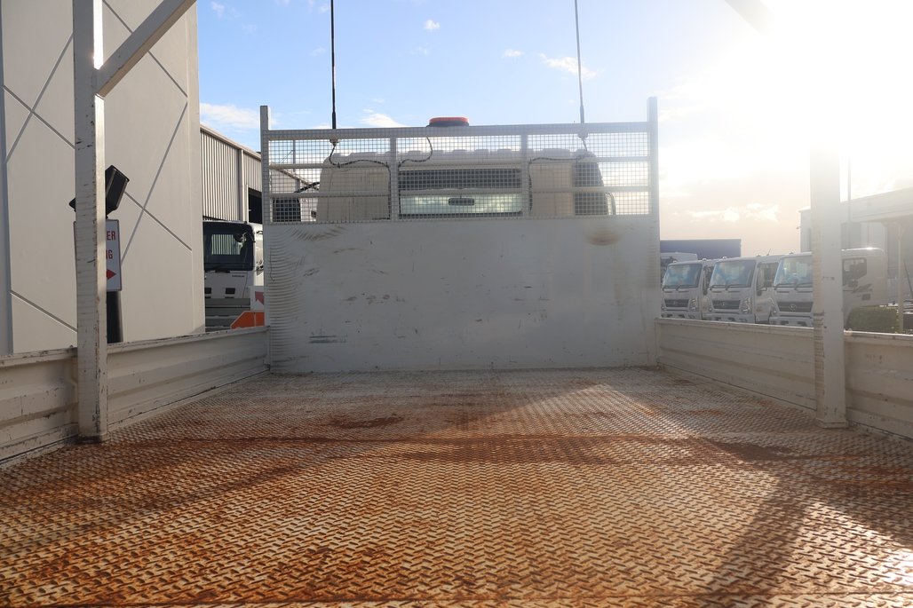 2019 Hino 300 817 image 13