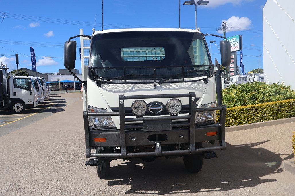 2019 HINO 300 817 image 22
