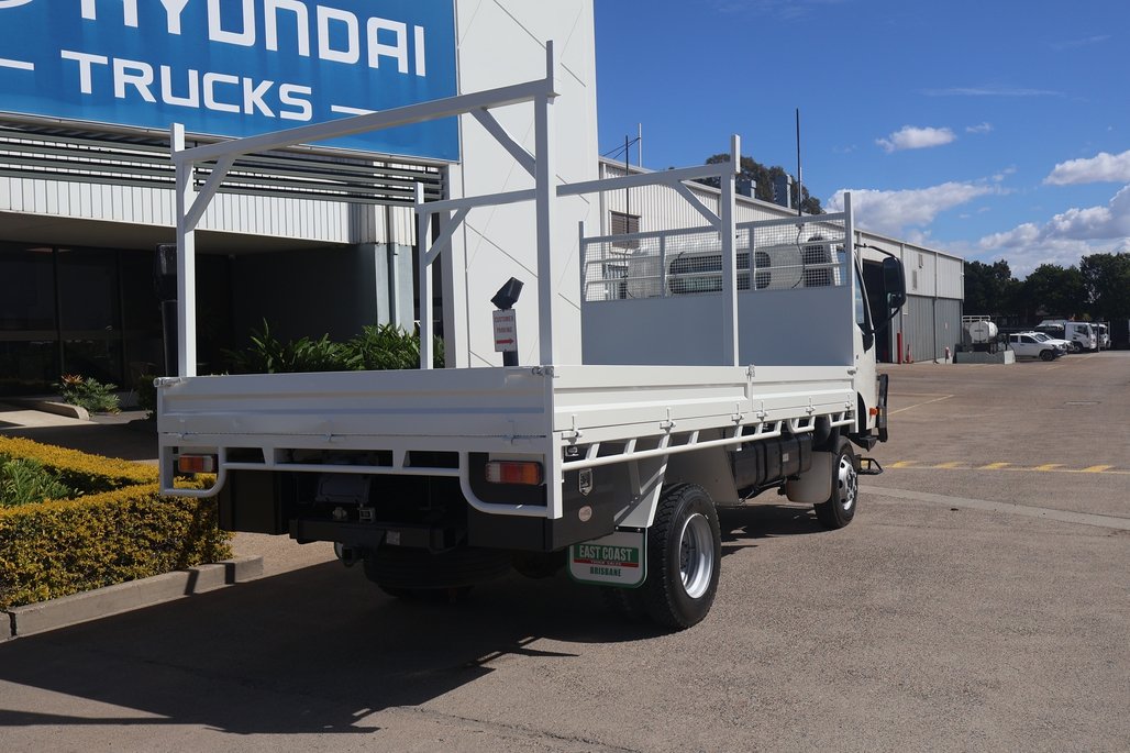 2019 HINO 300 817 image 25