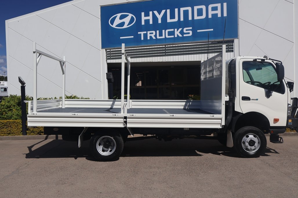 2019 HINO 300 817 image 26