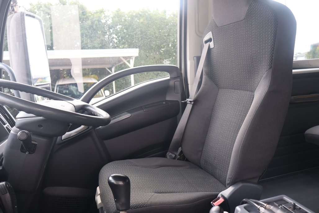2015 Isuzu Ftr 900 image 13