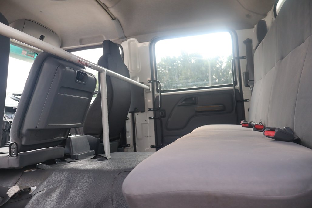 2015 Isuzu Ftr 900 image 15