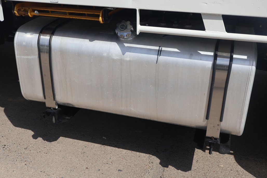 2018 ISUZU FRR 110/260 image 19