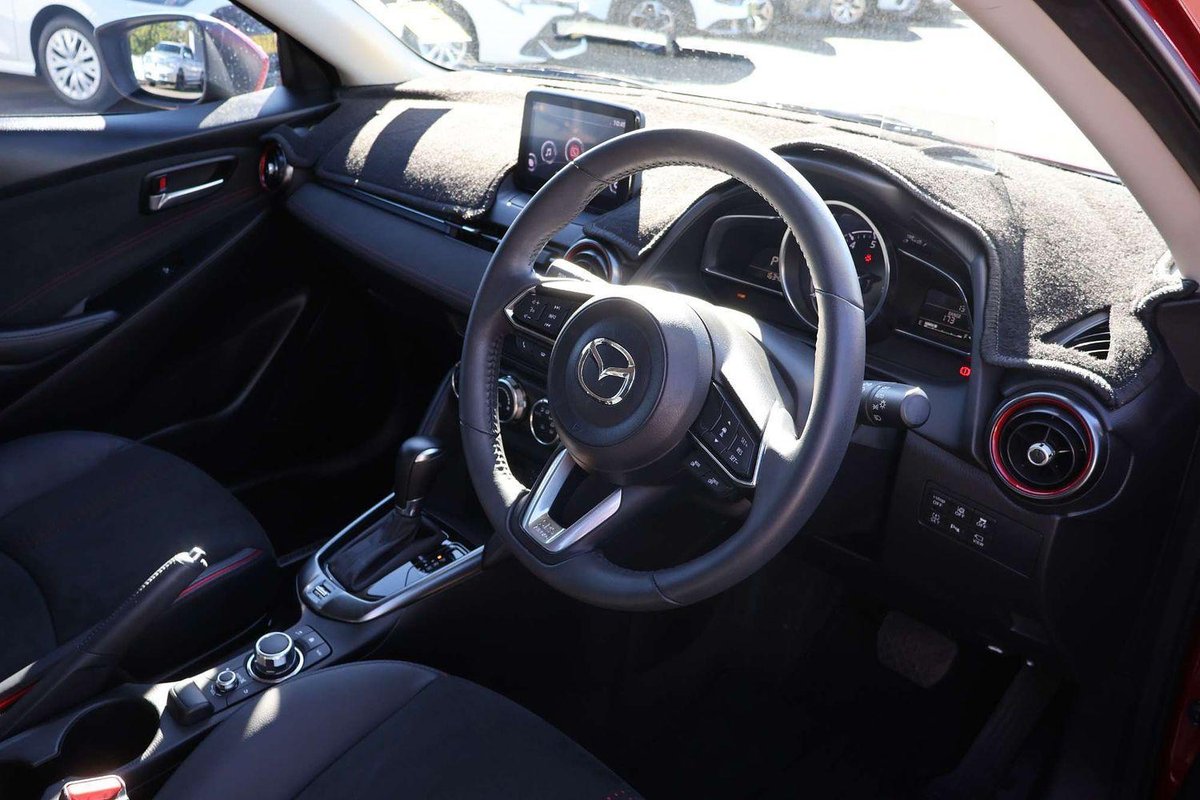 2024 Mazda 2 G15 GT DJ Series image 10