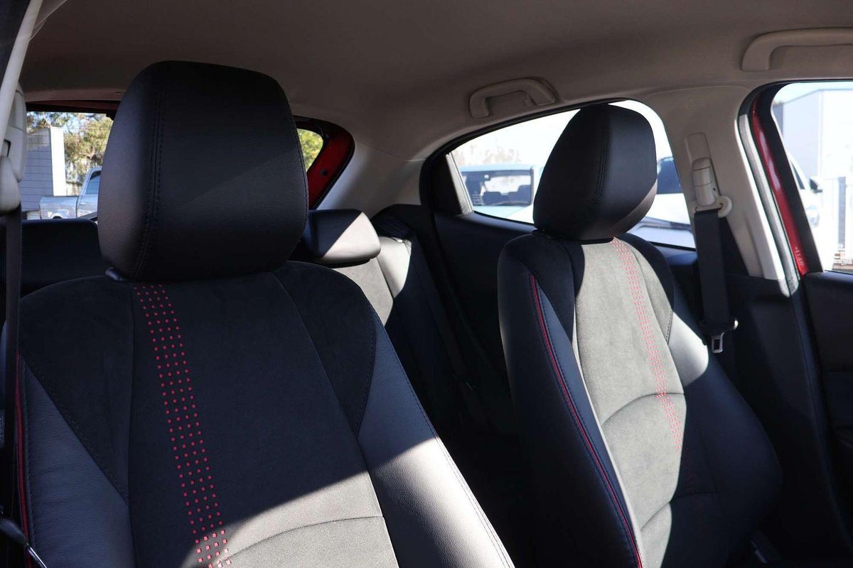 2024 Mazda 2 G15 GT DJ Series image 11
