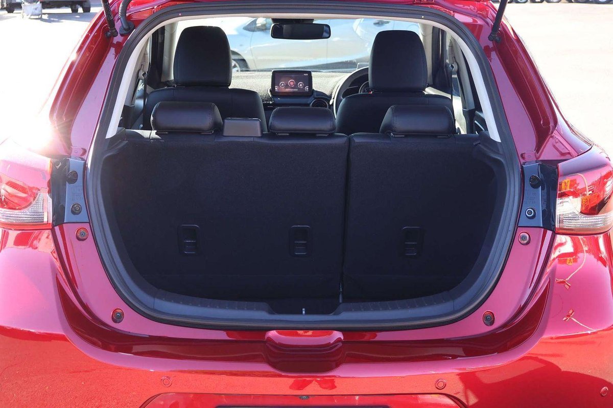 2024 Mazda 2 G15 GT DJ Series image 25