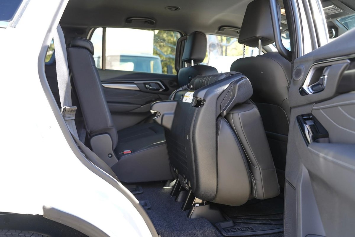 2025 Isuzu Mu-x Ls-t My25.5 4x4 Dual Range image 26