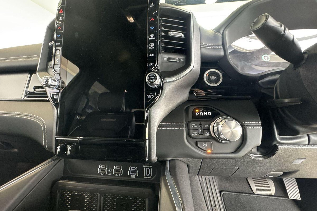 2025 RAM 1500 Laramie Sport Hurricane SO RamBox DT MY25 4X4 Dual Range image 18