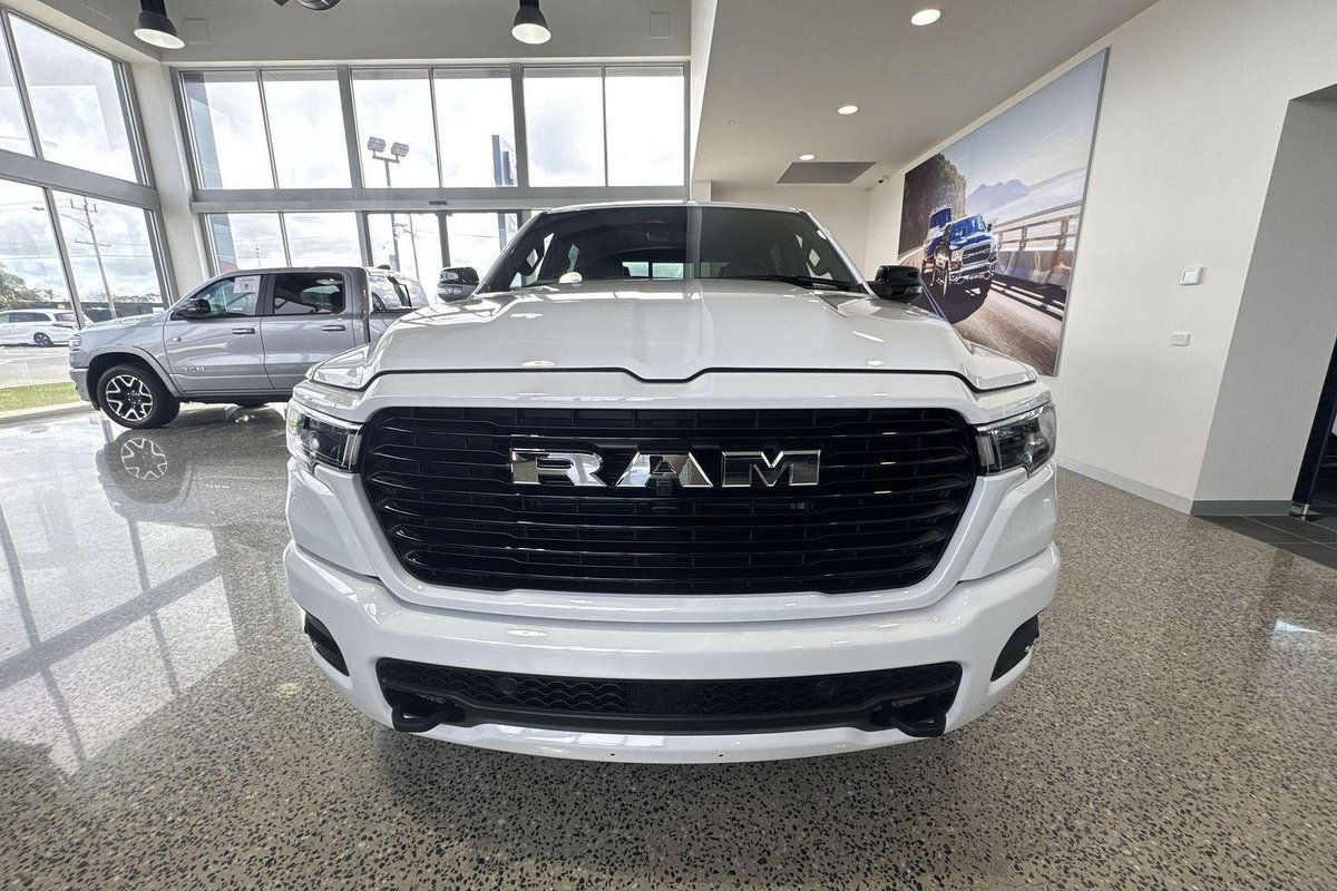 2025 RAM 1500 Laramie Sport Hurricane SO RamBox DT MY25 4X4 Dual Range image 11
