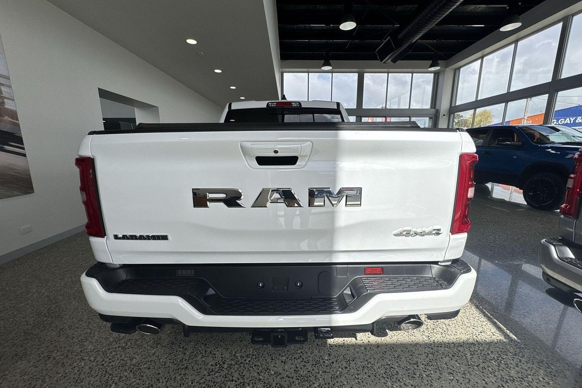 2025 RAM 1500 Laramie Sport Hurricane SO RamBox DT MY25 4X4 Dual Range image 14