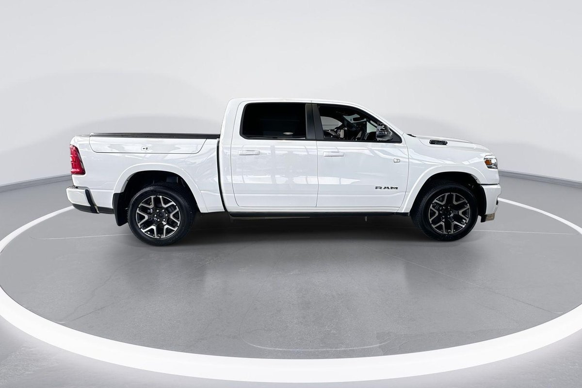 2025 RAM 1500 Laramie Sport Hurricane SO RamBox DT MY25 4X4 Dual Range image 9