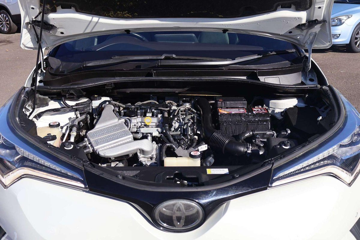 2017 Toyota C-HR Koba NGX50R AWD image 26