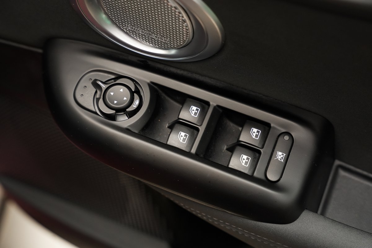 2021 Jeep Cherokee S-Limited KL MY21 4X4 On Demand image 25
