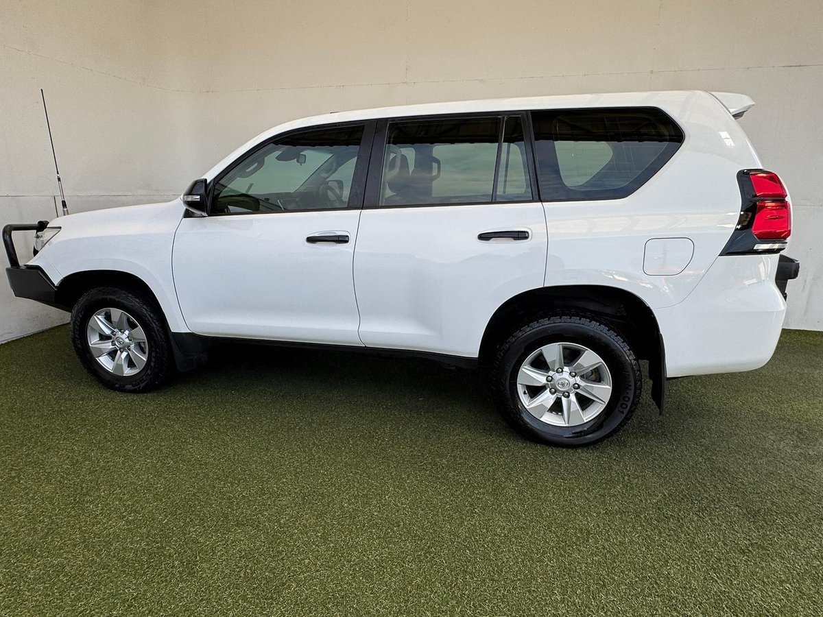 2019 Toyota Landcruiser Prado GX GDJ150R 4X4 Dual Range image 21