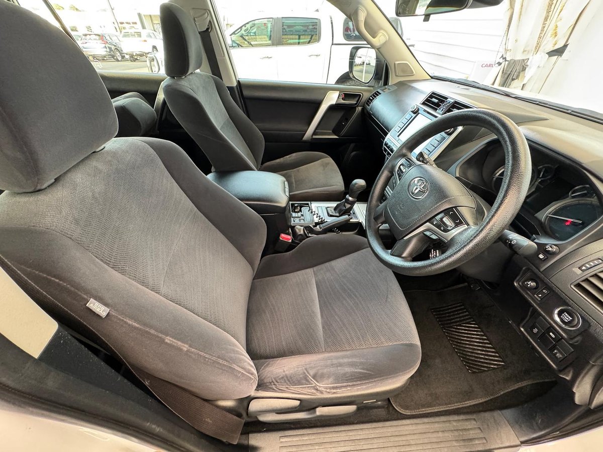 2019 Toyota Landcruiser Prado GX GDJ150R 4X4 Dual Range image 8