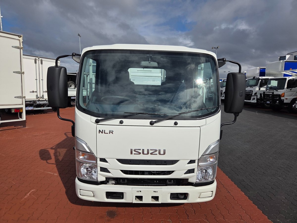 2024 Isuzu Trucks Nlr 45-150 Amt Mwb Car License Tray image 13