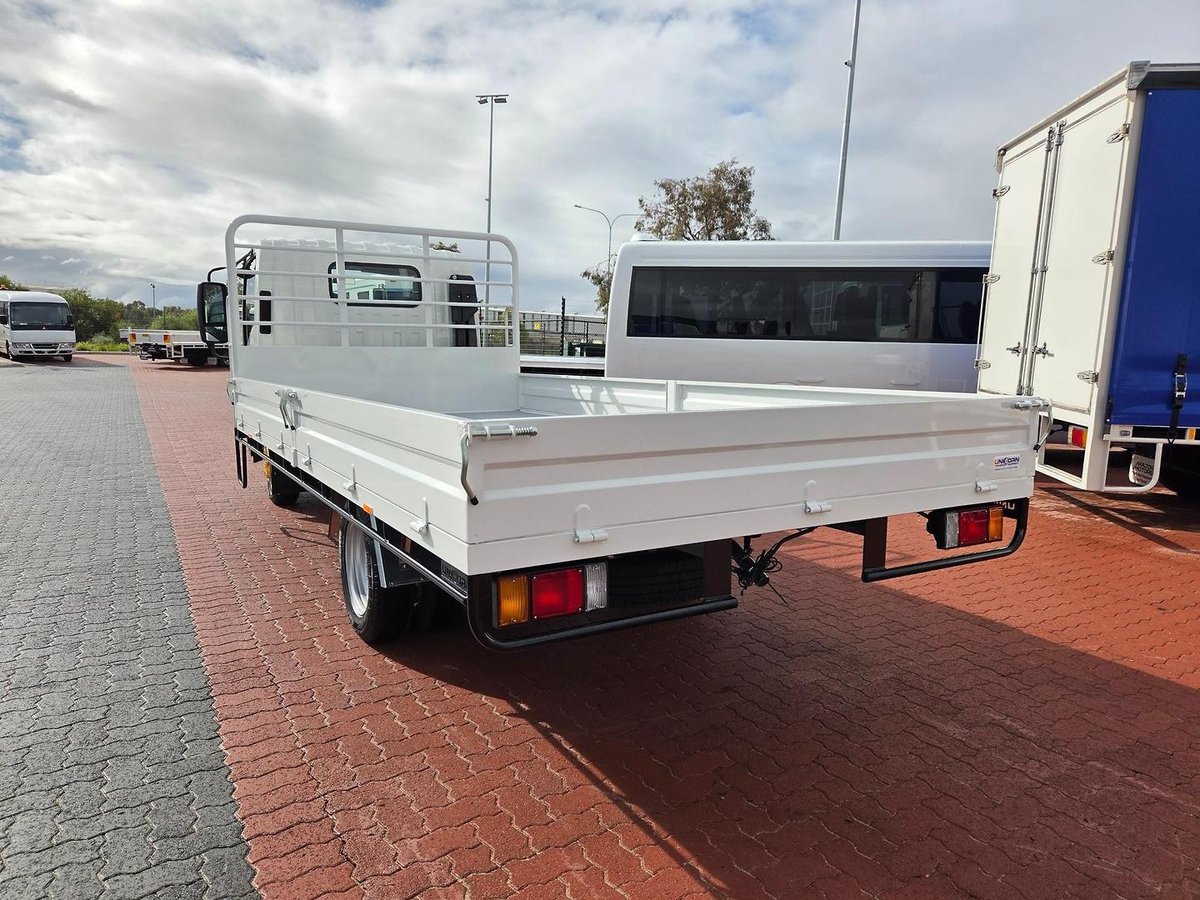 2024 Isuzu Nlr 45-150 Amt Mwb Car License Tray image 18