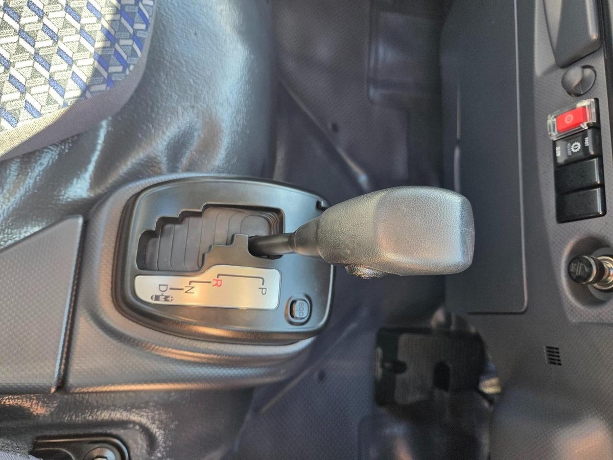 2024 Isuzu Nlr 45-150 Amt Mwb Car License Tray image 6