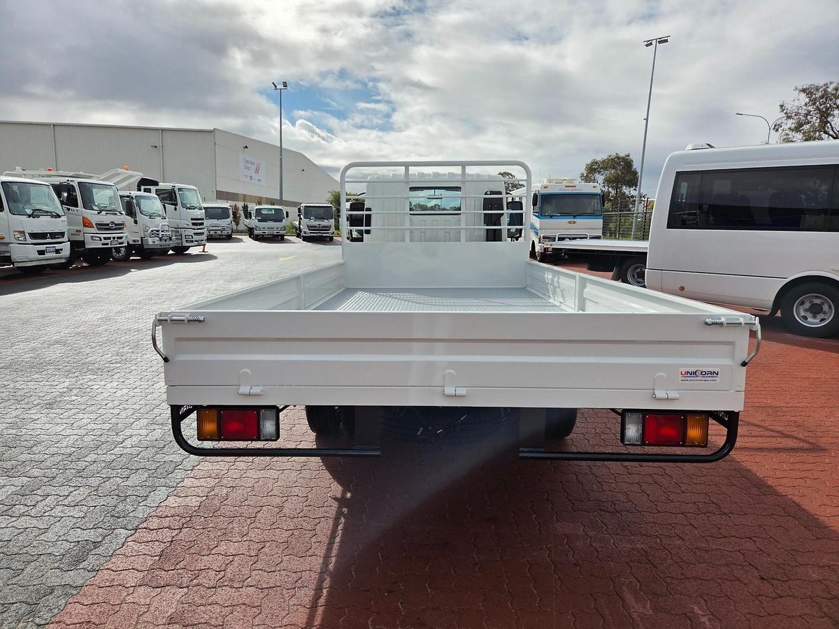 2024 Isuzu Nlr 45-150 Amt Mwb Car License Tray image 14