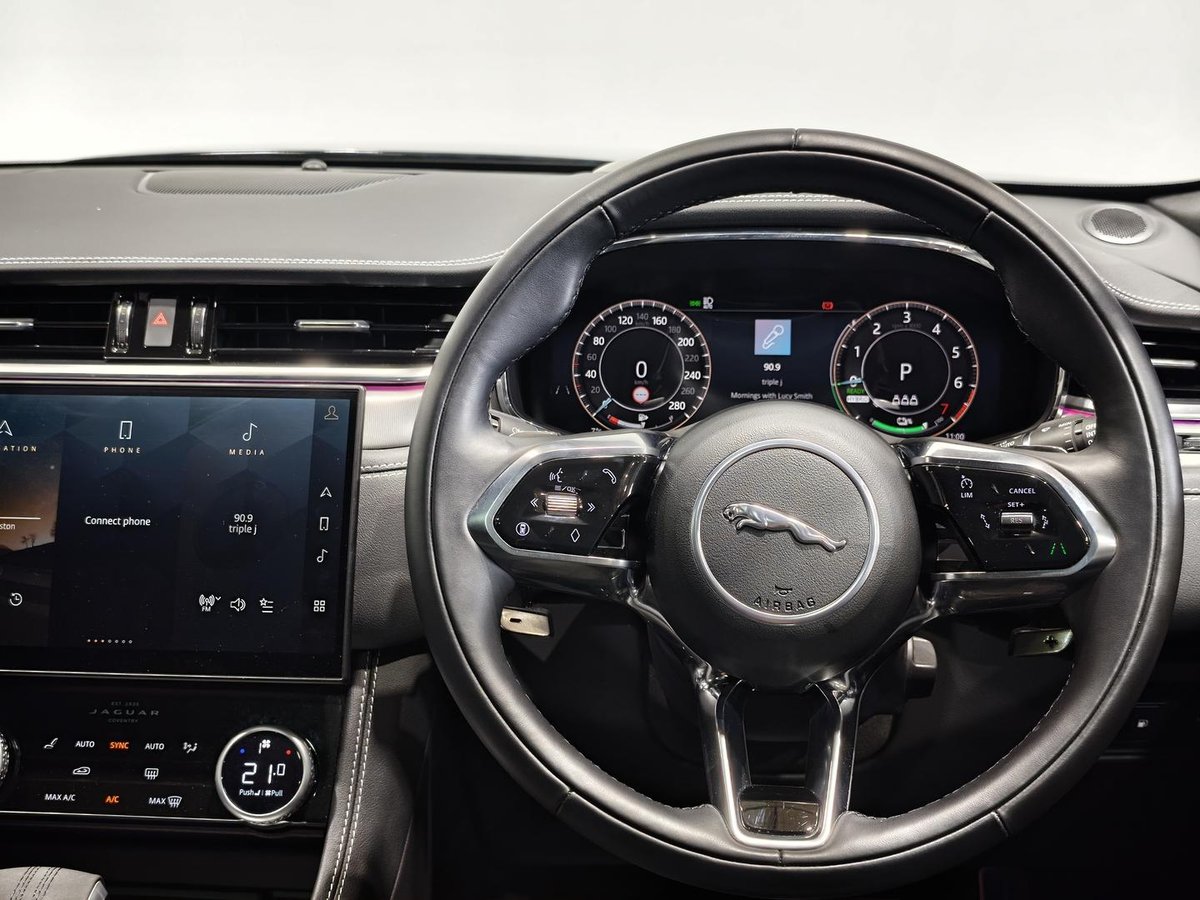 2025 Jaguar F-PACE PHEV P400e R-Dynamic SE 90th Anniversary Edition X761 MY26 AWD image 15