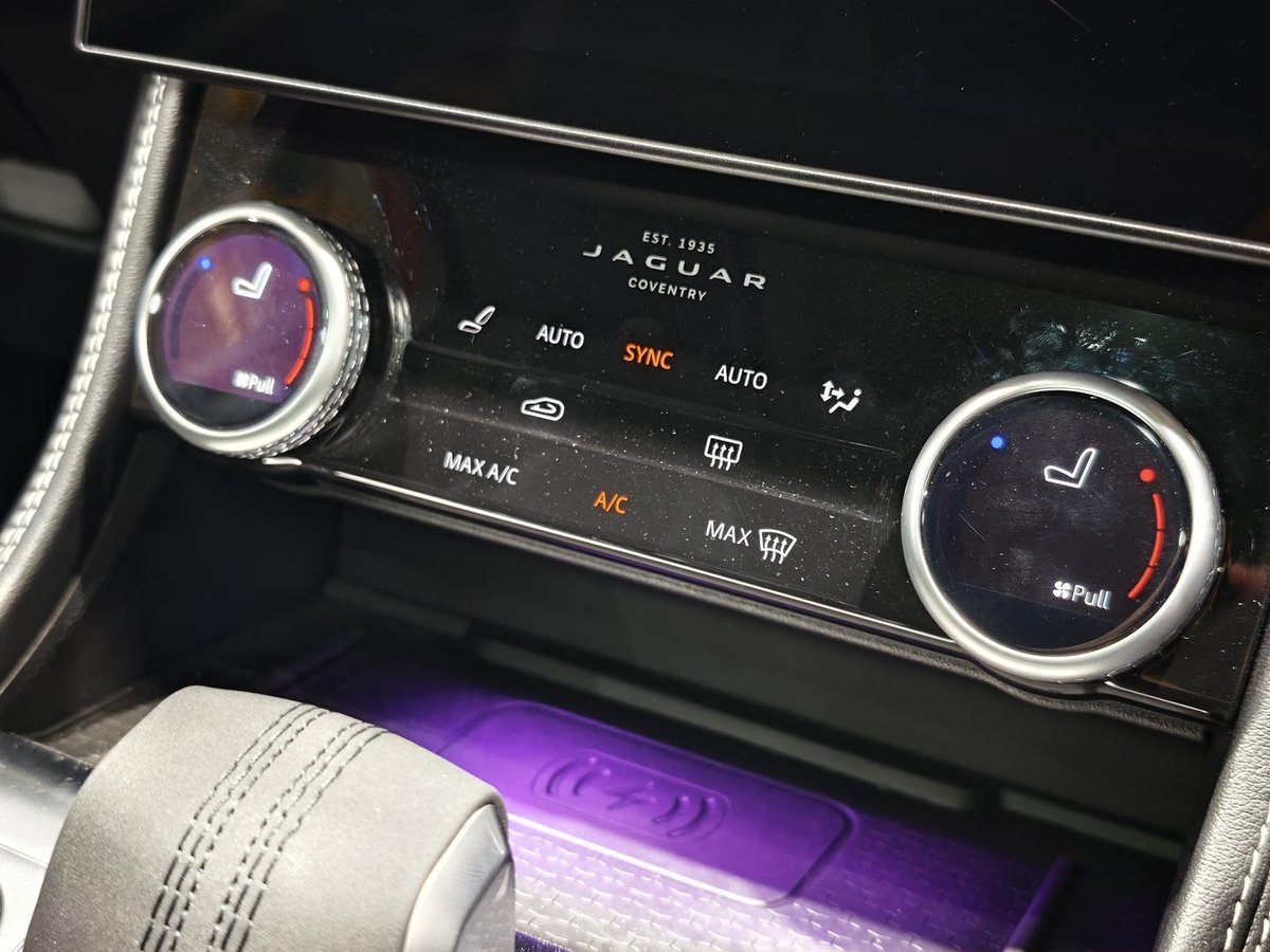 2025 Jaguar F-PACE PHEV P400e R-Dynamic SE 90th Anniversary Edition X761 MY26 AWD image 23