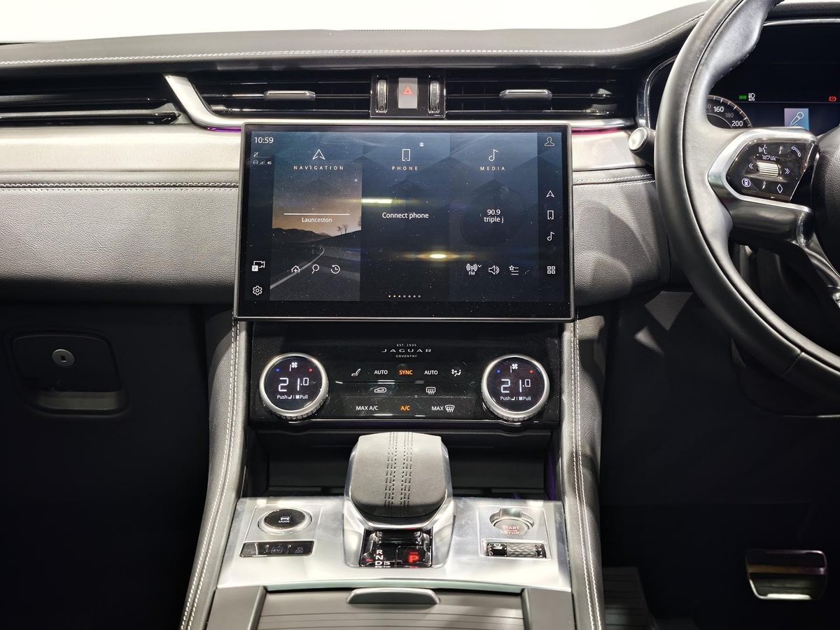 2025 Jaguar F-PACE PHEV P400e R-Dynamic SE 90th Anniversary Edition X761 MY26 AWD image 14