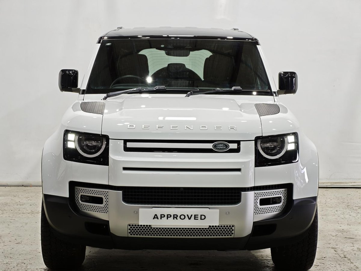 2025 Land Rover Defender 110 P400 S L663 MY25.5 AWD image 7