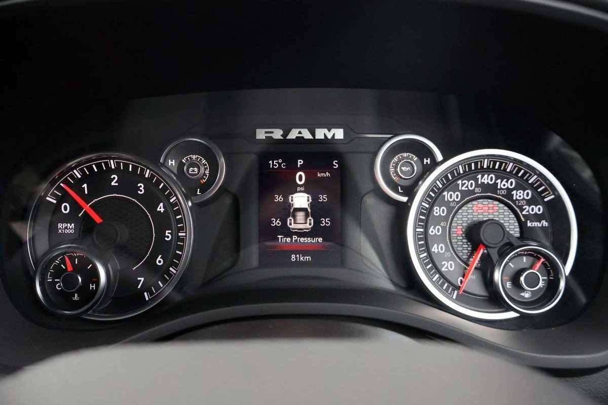 2023 RAM 1500 Big Horn DT MY24 4X4 Dual Range image 17