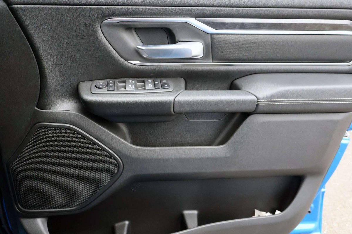 2023 RAM 1500 Big Horn DT MY24 4X4 Dual Range image 19