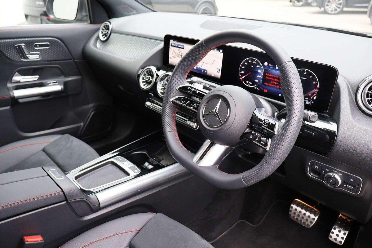 2025 Mercedes-Benz GLA-Class GLA200 H247 image 7