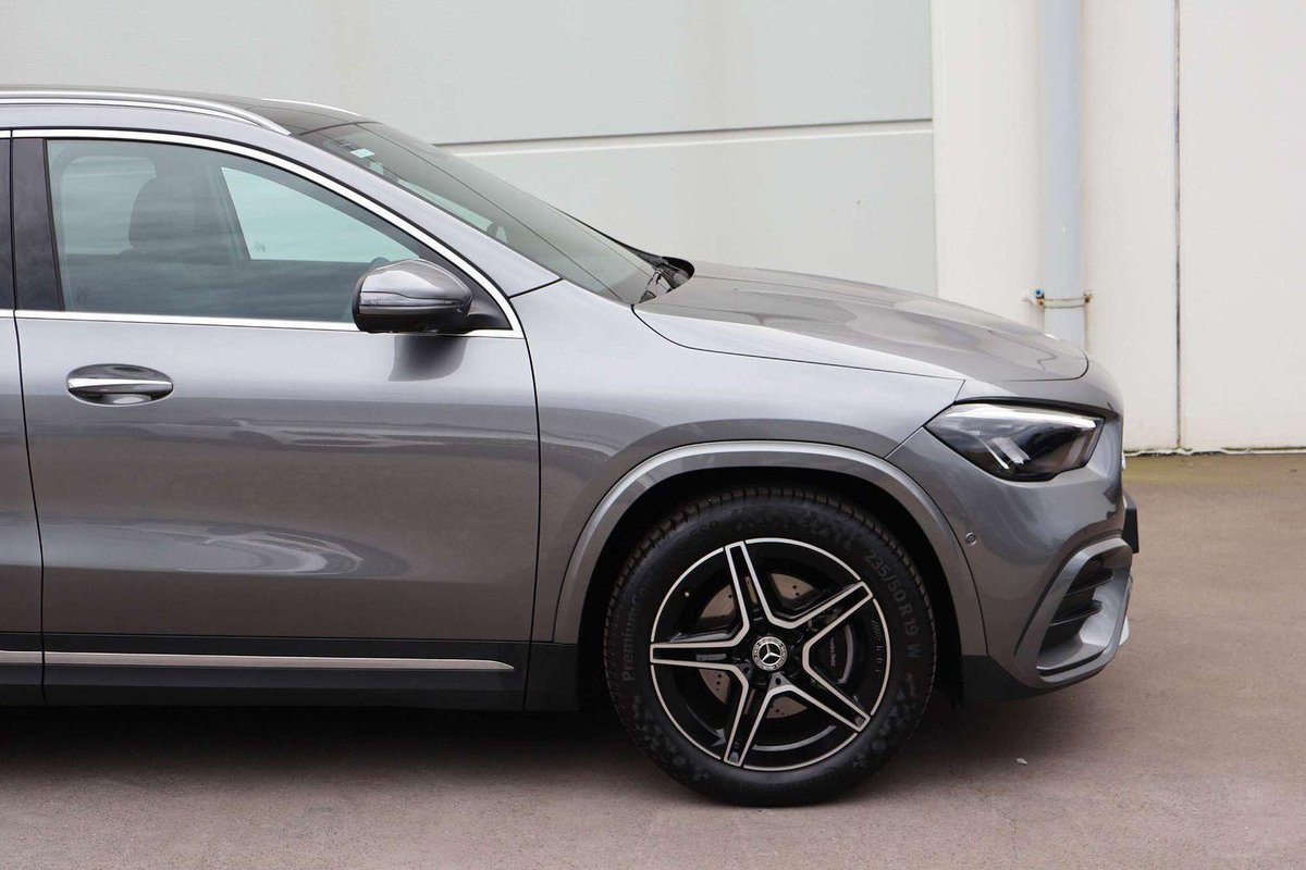 2025 Mercedes-Benz GLA-Class GLA200 H247 image 17