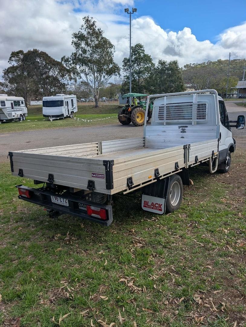 2021 Iveco Daily 45C18 Tradie Made image 3