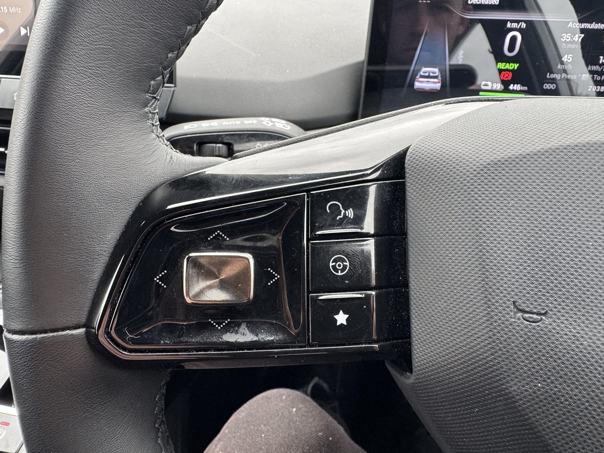 2024 MG MG4 Excite 64 150kW MEH32 MY24 image 18