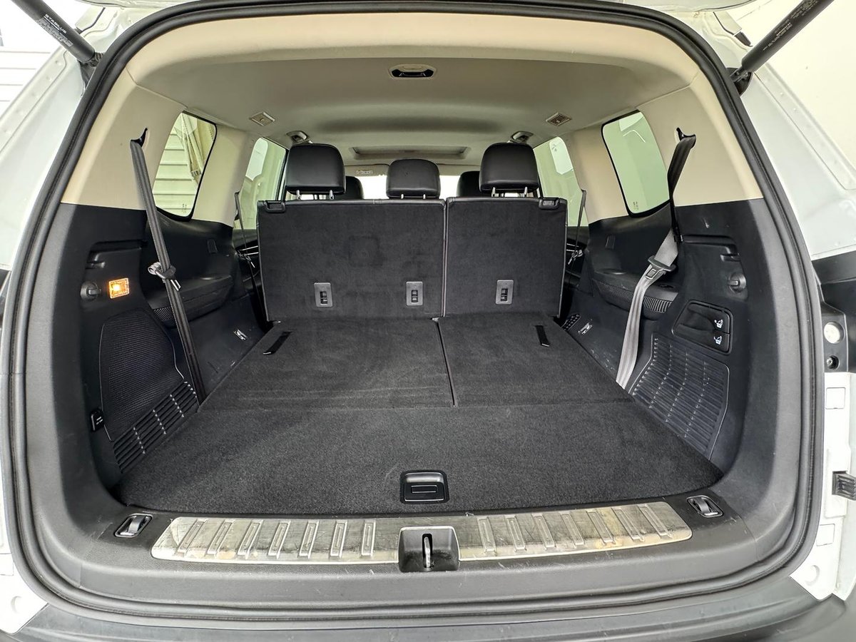 2024 LDV D90 Executive SV9A 4X4 Dual Range image 16