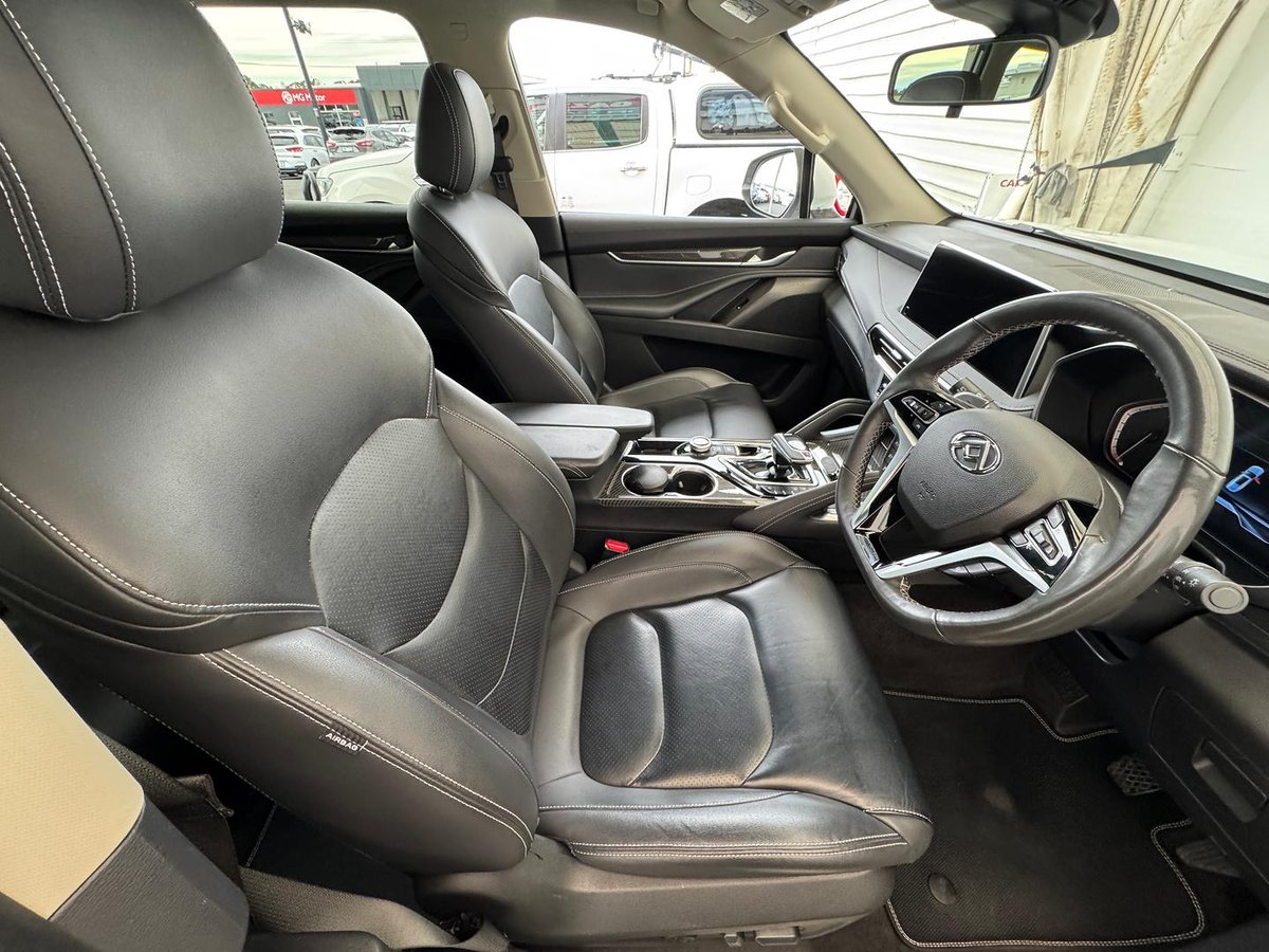 2024 LDV D90 Executive SV9A 4X4 Dual Range image 8